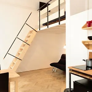 4* Lägenhetshotell Maverick